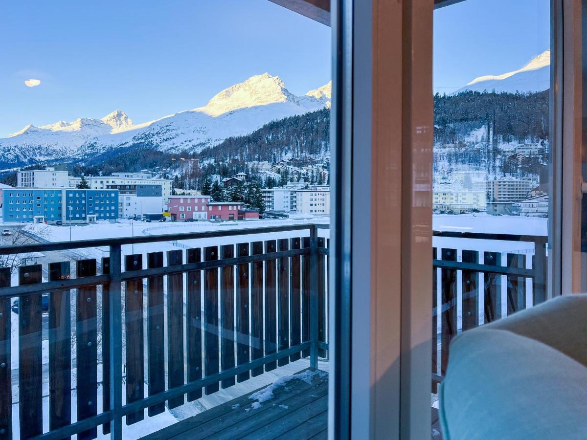 Swissme - 100Qm - Balkon - 2 Baeder - Parkplatz - Fussbodenheizung Apartment St. Moritz Exterior photo