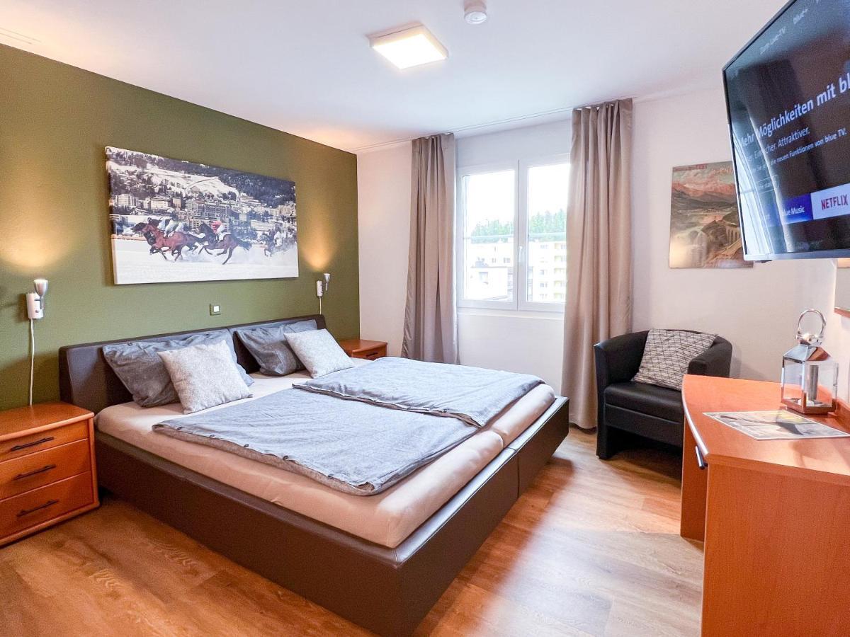 Swissme - 100Qm - Balkon - 2 Baeder - Parkplatz - Fussbodenheizung Apartment St. Moritz Exterior photo