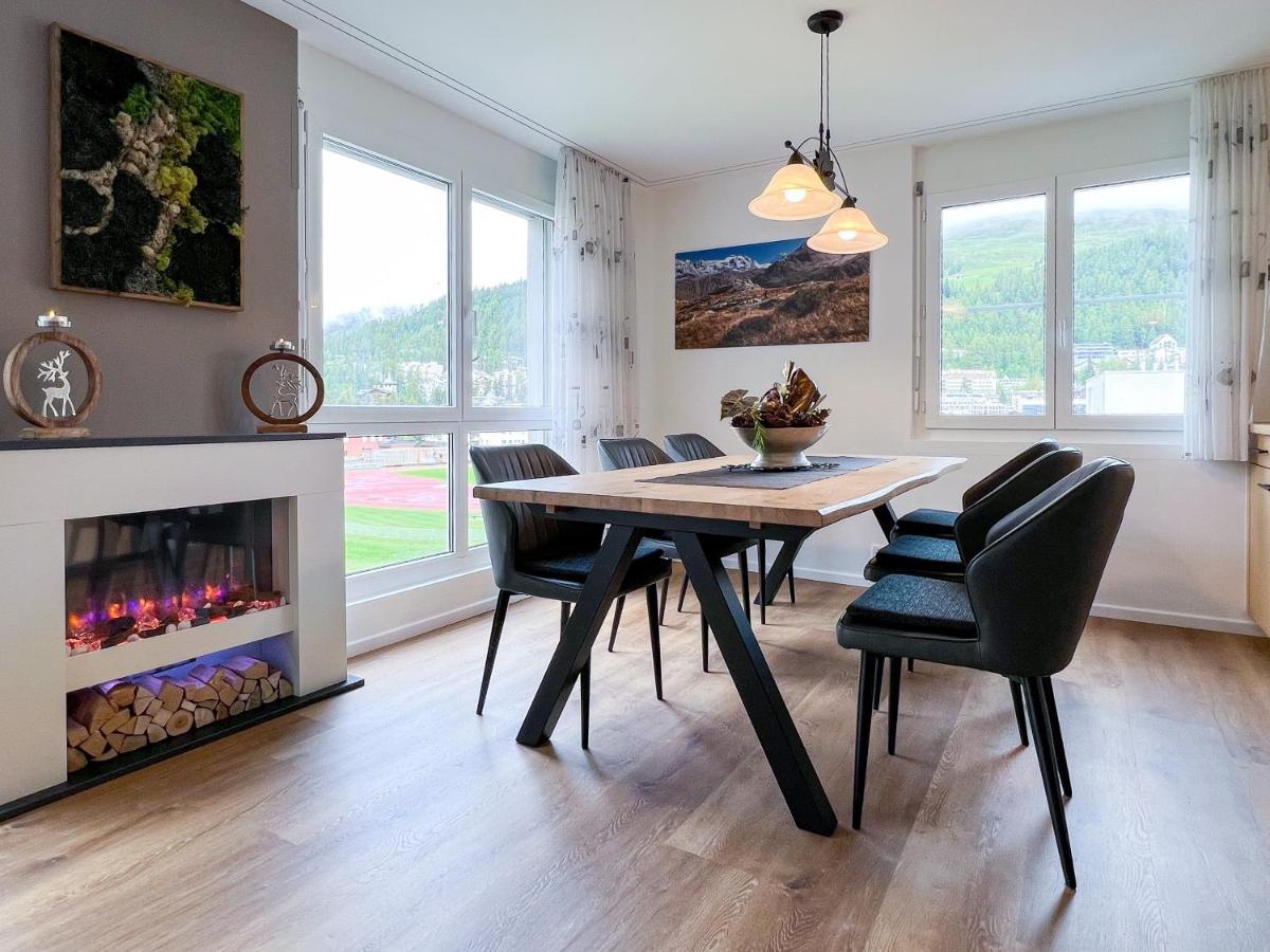 Swissme - 100Qm - Balkon - 2 Baeder - Parkplatz - Fussbodenheizung Apartment St. Moritz Exterior photo